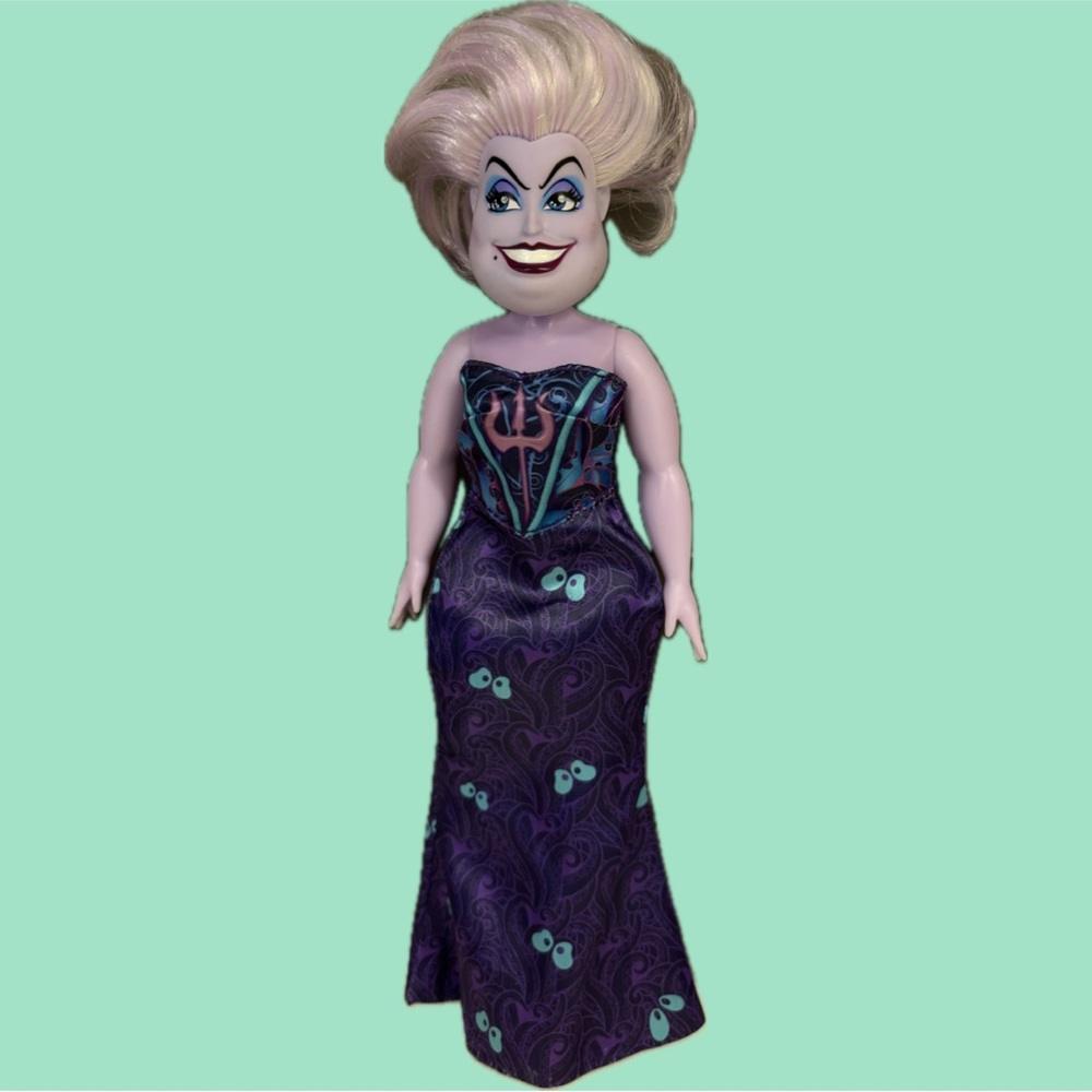 2/$30 🛍️ Hasbro Ursula Little Mermaid Doll